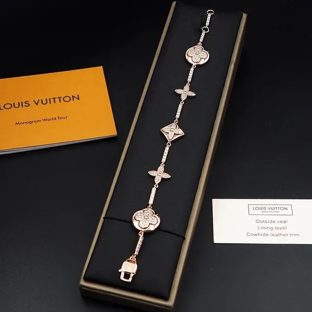 Louis Vuitton Floral Quatrefoil Pavé Crystal Rose Gold Bracelet 8