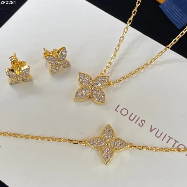 Louis Vuitton Flower Motif Gold Silver Chain Pavé Crystal Pendant Necklace 2