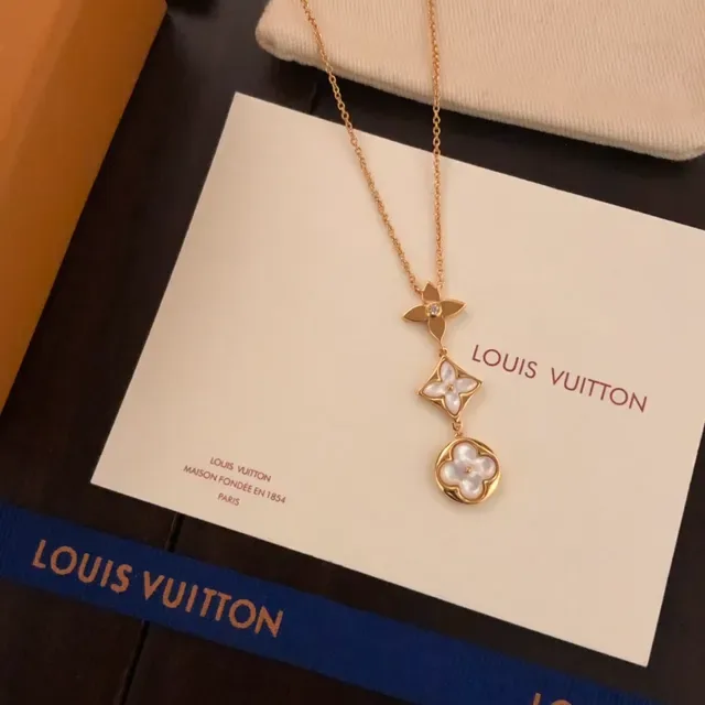 Louis Vuitton Flower Motif Gold-Tone Mother-of-Pearl Necklace 5