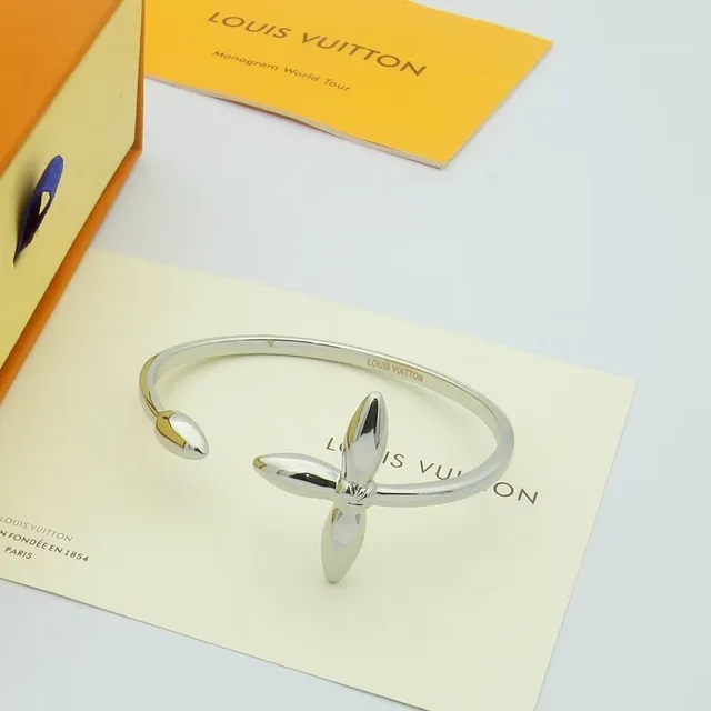 Louis Vuitton Gold Silver Open Bangle Four-Petal Floral Motif Bracelet 4