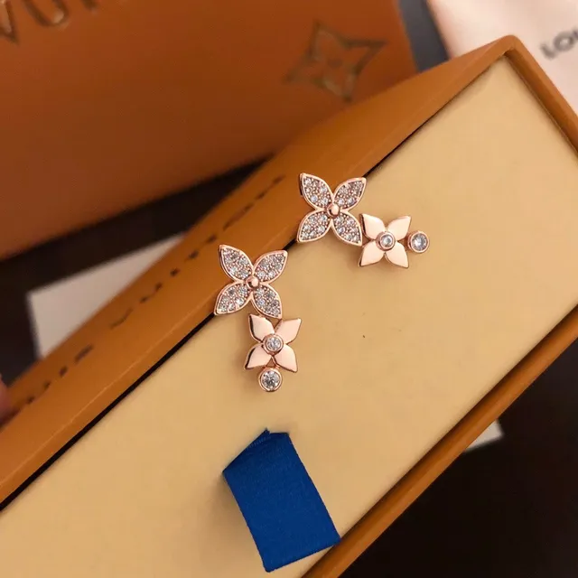 Louis Vuitton Gold Transparent Rose Pavé-Set Crystals Necklace 3