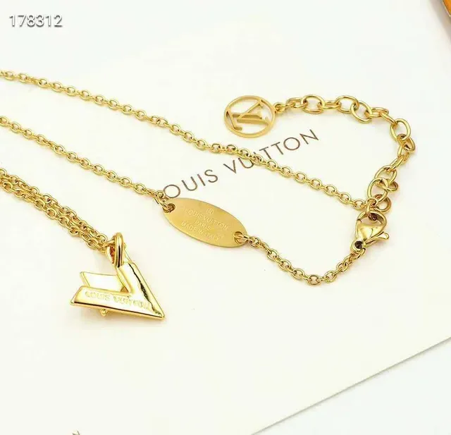 Louis Vuitton Gold White Chain Geometric Monogram Pendant Necklace 4