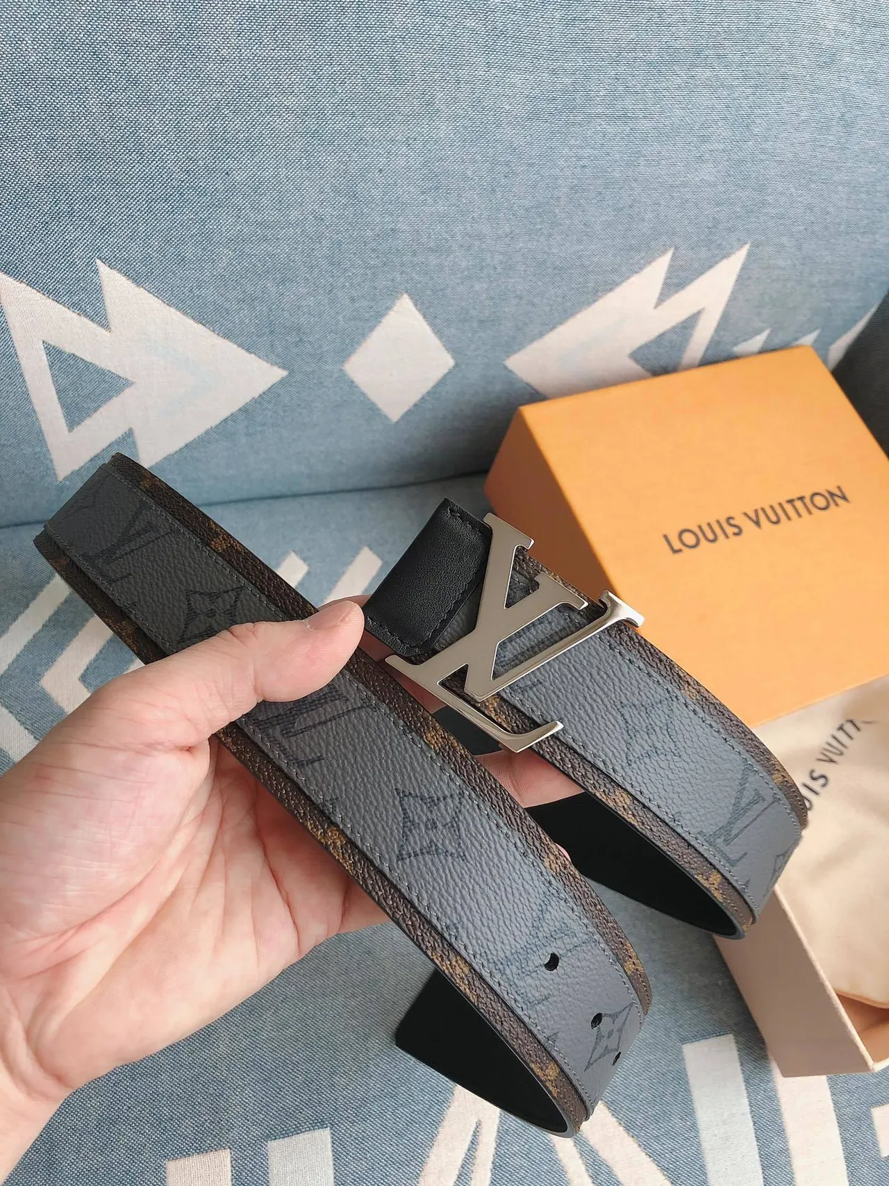 Louis Vuitton ধূসর বাদামী রিভার্সিবল মোনোগ্রাম রিভার্স প্রিন্ট লেদার বেল্ট 5
