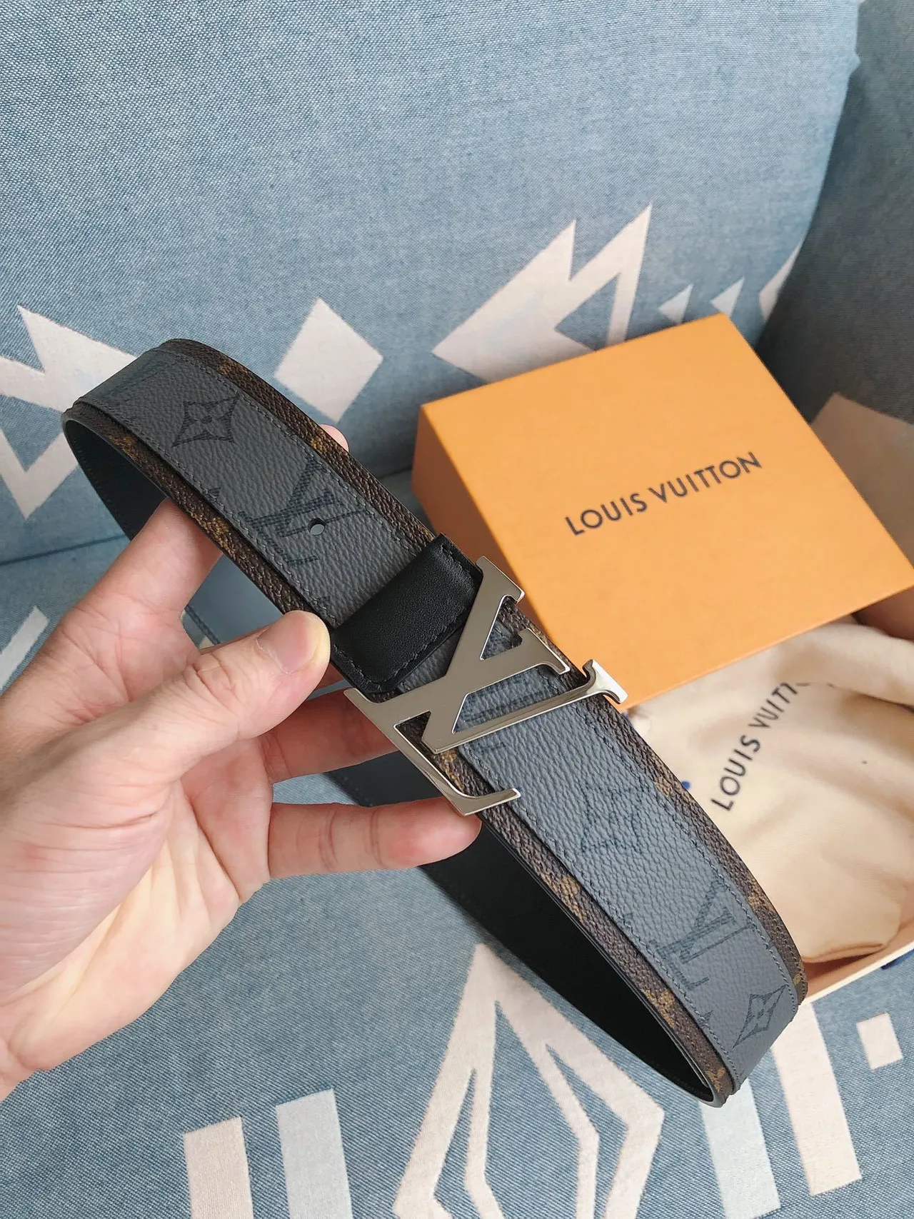 Louis Vuitton ধূসর বাদামী রিভার্সিবল মোনোগ্রাম রিভার্স প্রিন্ট লেদার বেল্ট 8