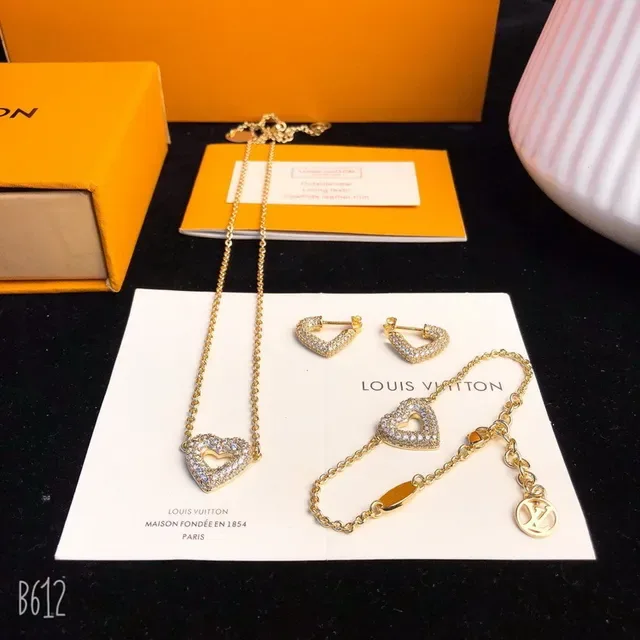 Louis Vuitton Heart Gold Silver Pavé Crystal Necklace 6
