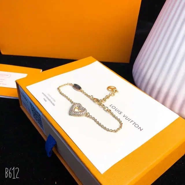 Louis Vuitton Heart Gold Silver Pavé Crystal Necklace 7