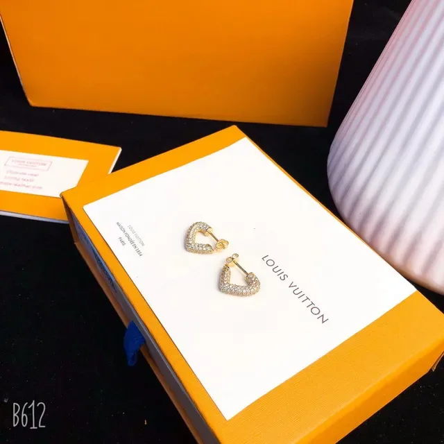 Louis Vuitton Heart Gold Silver Pavé Crystal Necklace 8