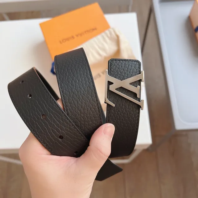 Louis Vuitton Interlocking LV Buckle Black Pebbled Leather Belt 2