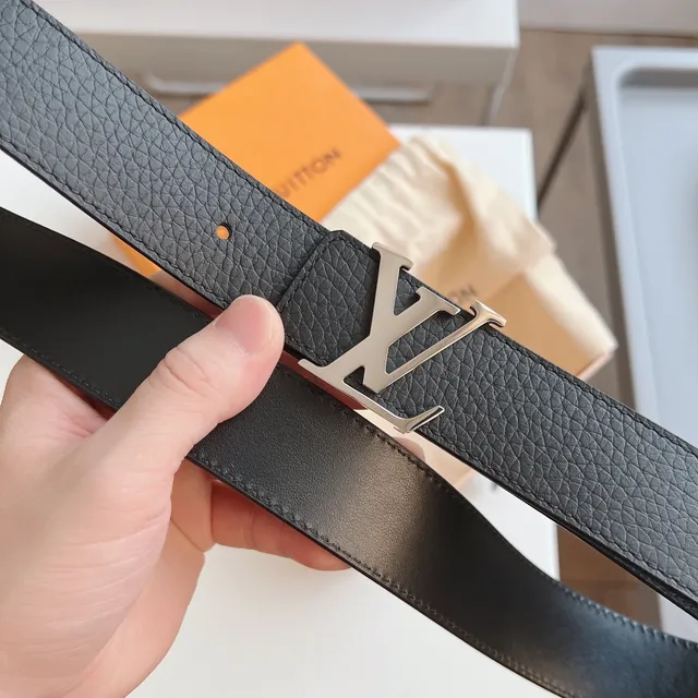 Louis Vuitton Interlocking LV Buckle Black Pebbled Leather Belt 8