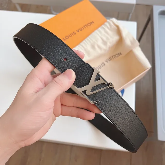 Louis Vuitton Interlocking LV Buckle Black Pebbled Leather Belt 9