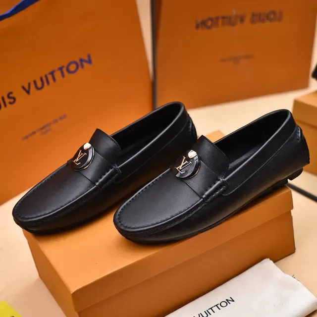 Louis Vuitton Loafer Black Silver Leather Penny Loafer 9