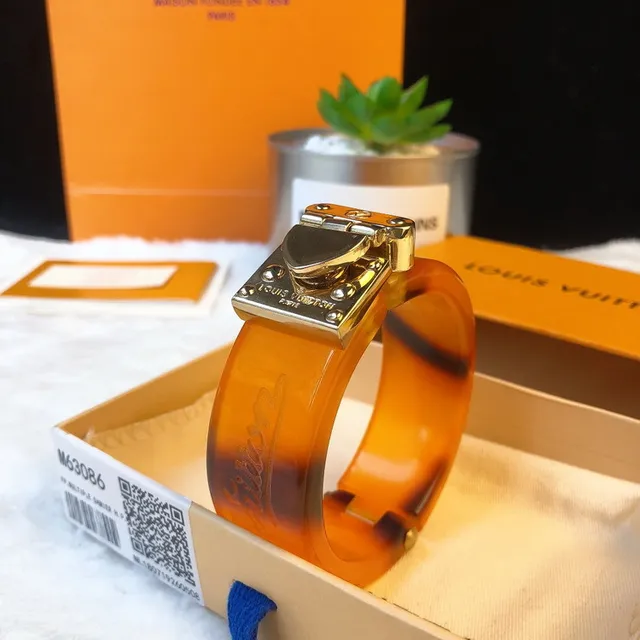 Louis Vuitton Lockit Amber Tortoiseshell Resin Gold-Tone Bracelet 2