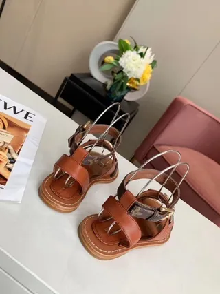 Louis Vuitton LV Archlight Monogram Tan Gladiator Sandals 7