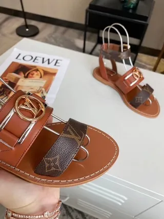 Louis Vuitton LV Archlight Monogram Tan Gladiator Sandals 9