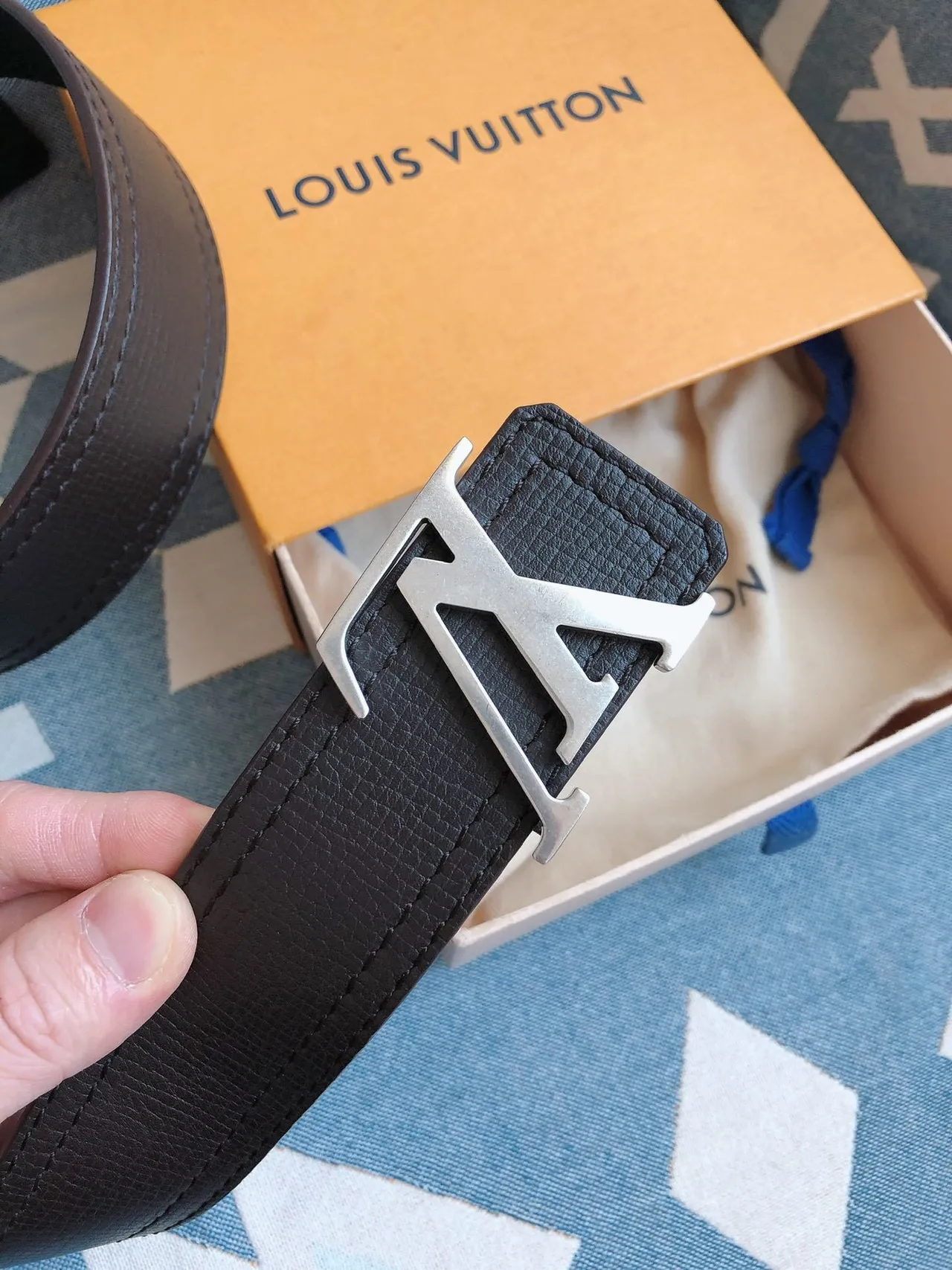 Louis Vuitton LV Belt Black Textured Leather Belt 7