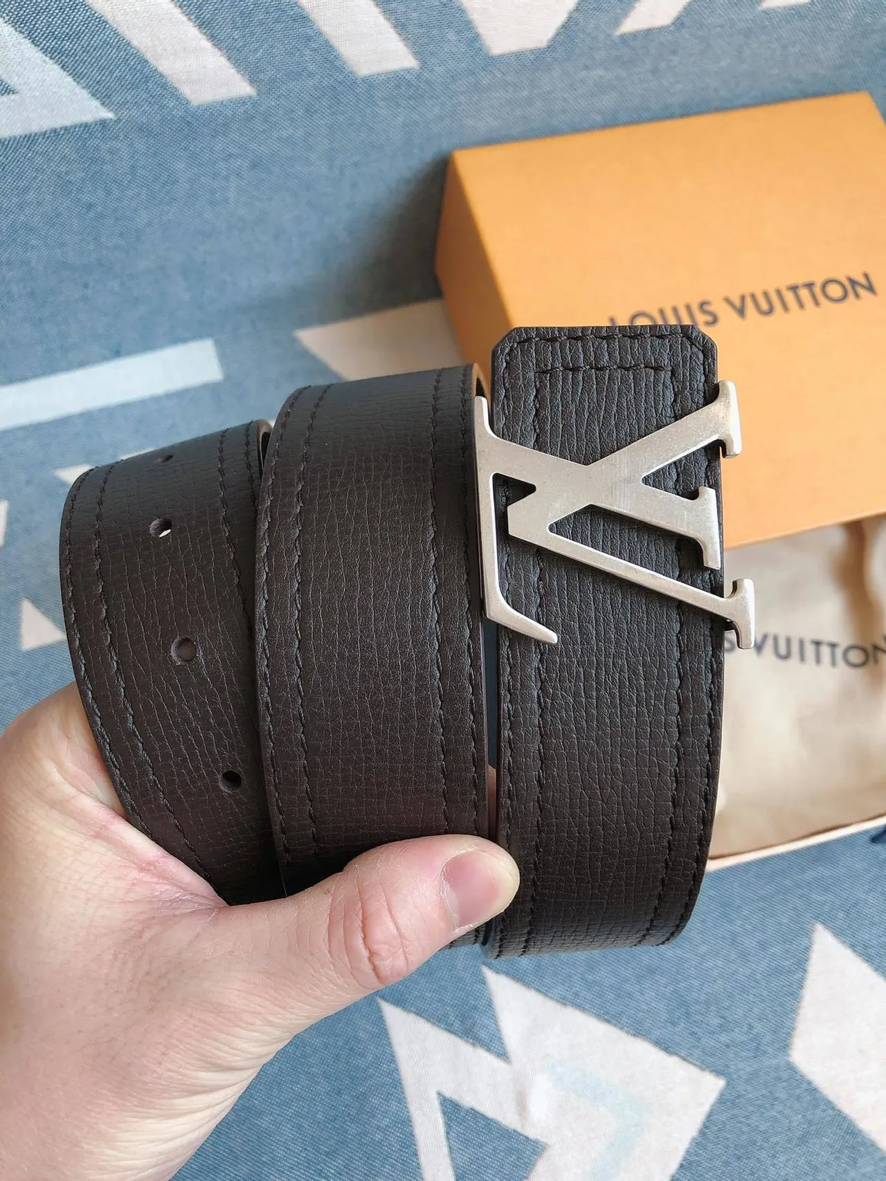 Louis Vuitton LV Belt Black Textured Leather Belt 9