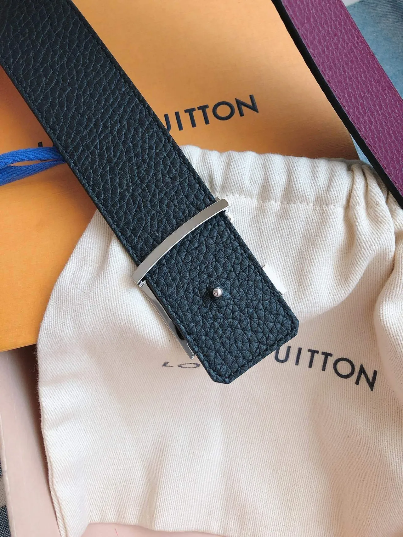 Louis Vuitton LV Belt Burgundy Pebbled Leather Belt 6