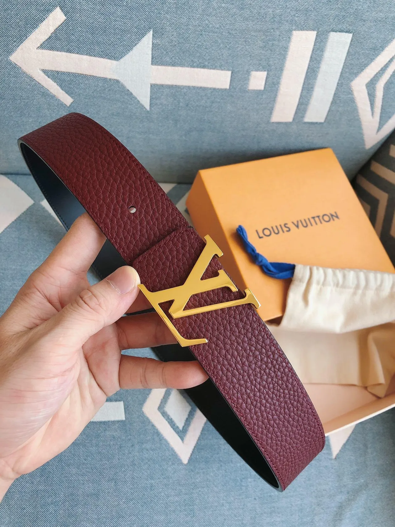 Louis Vuitton LV Belt بورجوندي جلد مقشر بكل ذهبي اللون حزام جلد 5