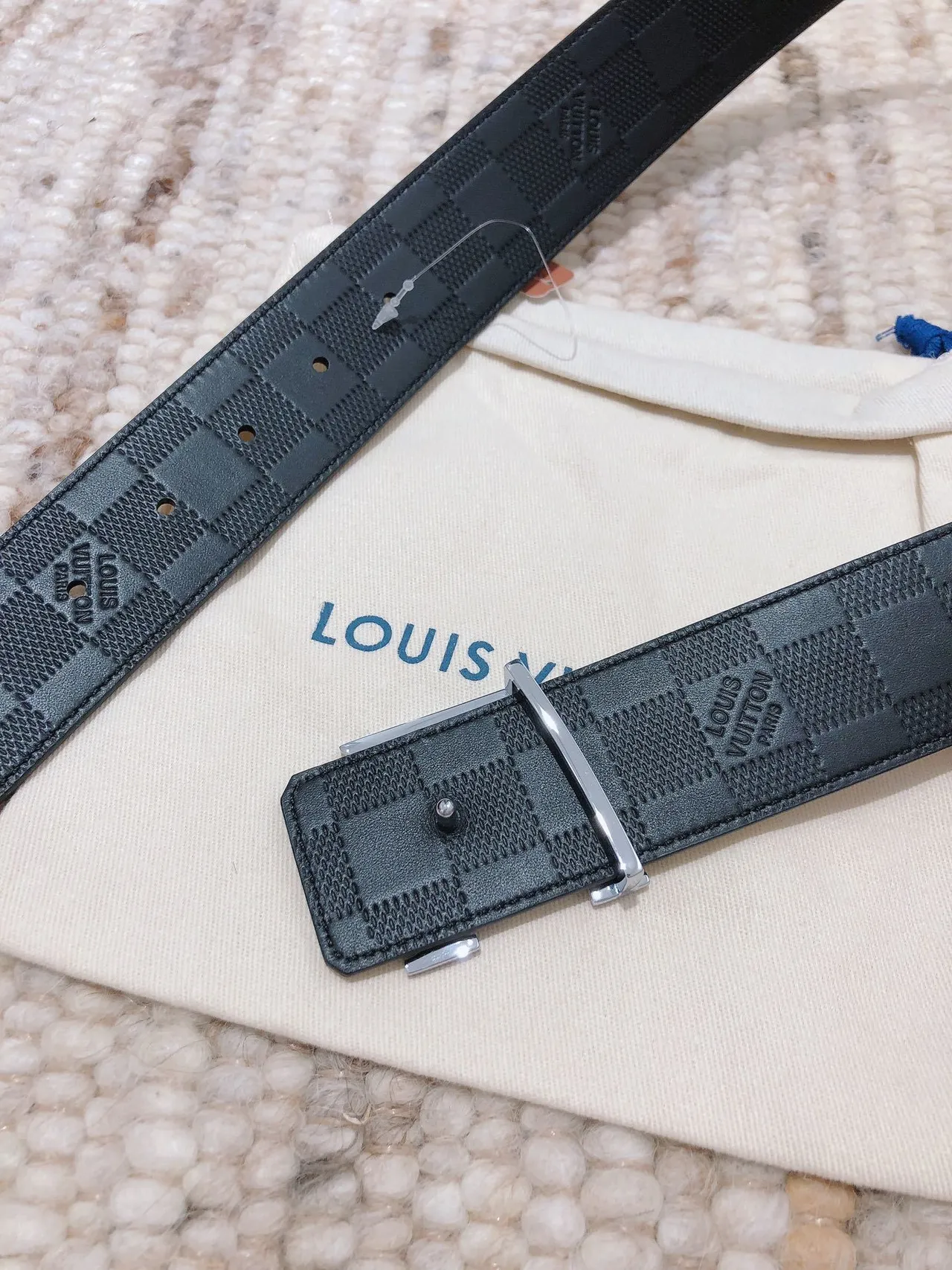 Louis Vuitton LV Belt White and Gray Damier Leather Belt 2