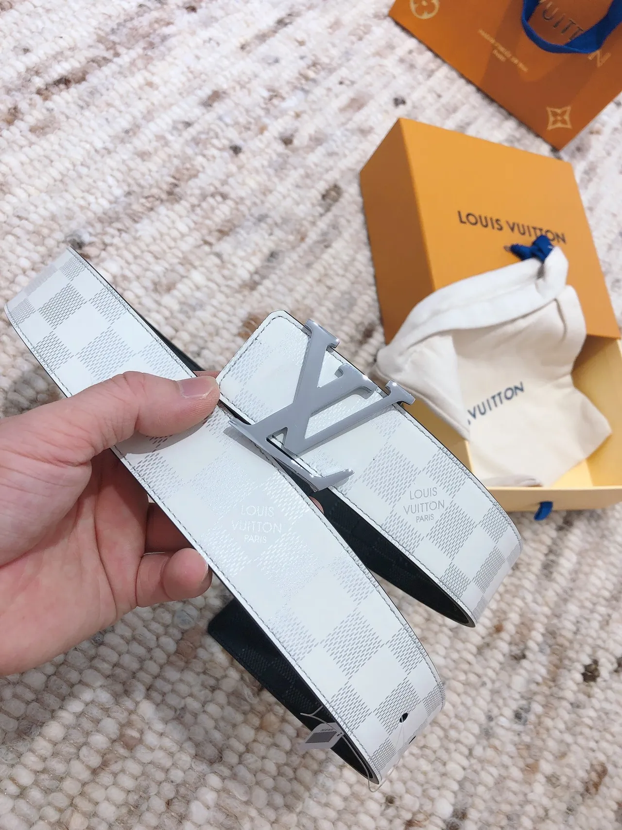 Louis Vuitton LV Belt White and Gray Damier Leather Belt 7