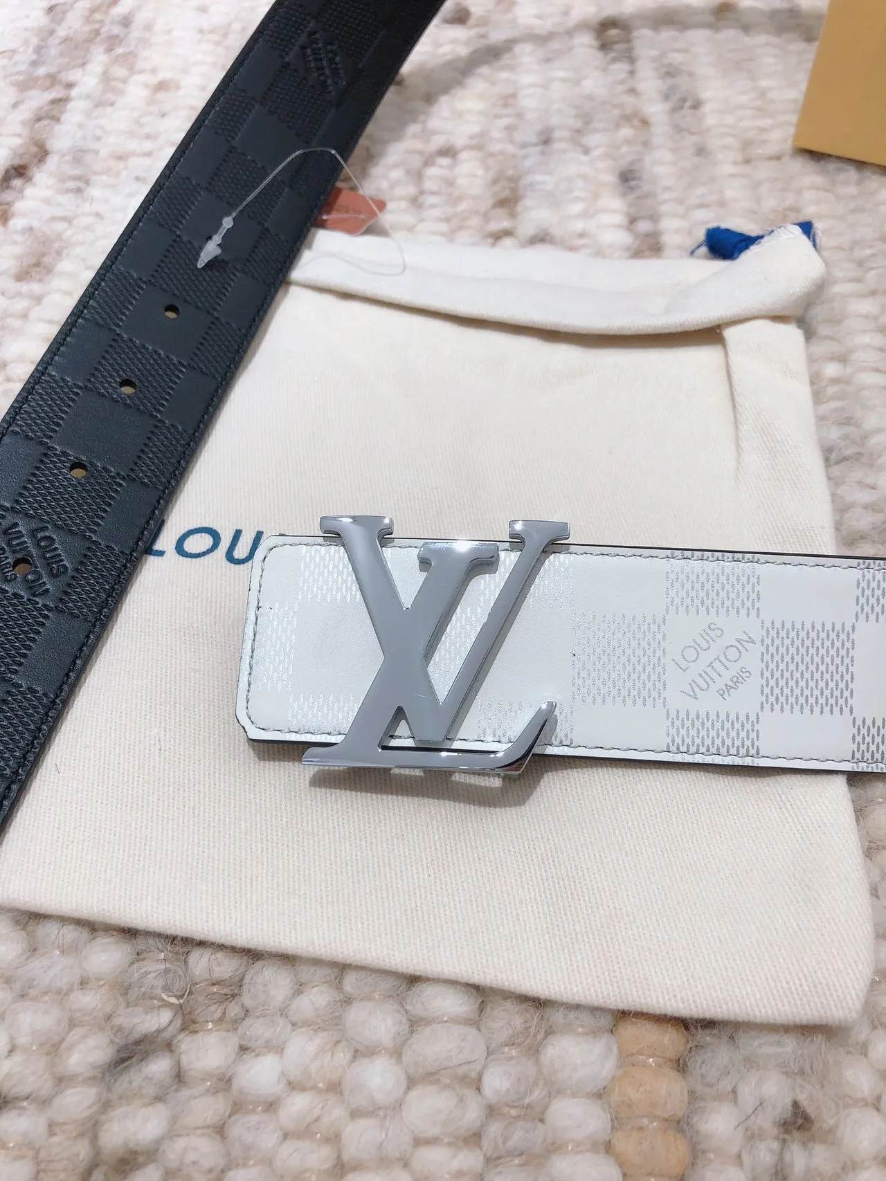 Louis Vuitton LV Belt White and Gray Damier Leather Belt 8