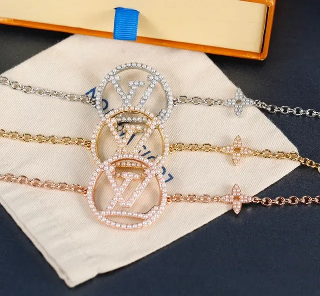 Louis Vuitton LV Circle Gold Silver Chain-Link Pavé-Set Bracelet 5