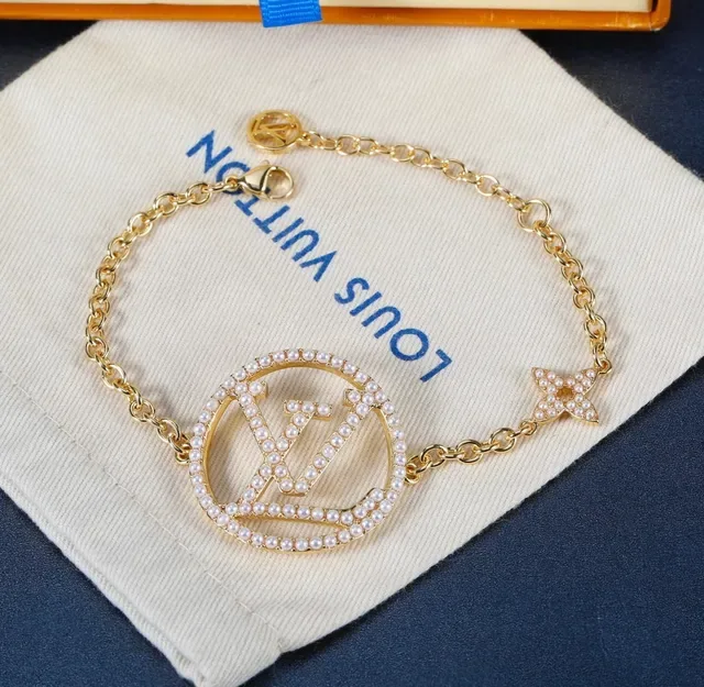 Louis Vuitton LV Circle Gold Silver Chain-Link Pavé-Set Bracelet 6
