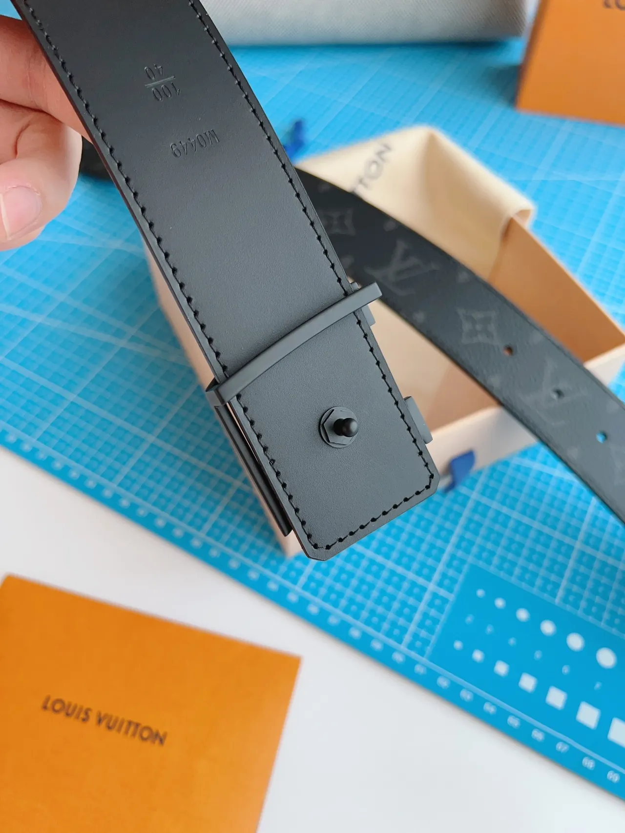 Louis Vuitton LV Initiales Monogram Leather Belt 4