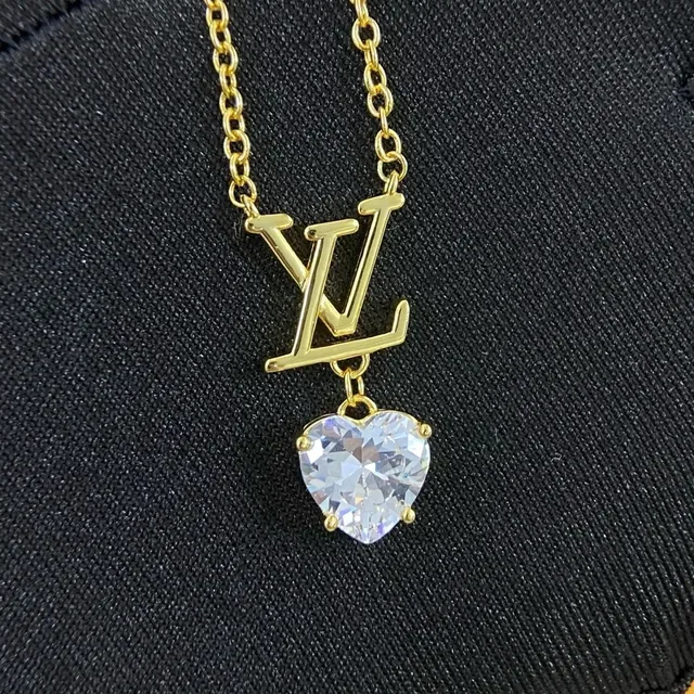 Collier avec pendentif en forme de cœur Louis Vuitton LV Monogram 2