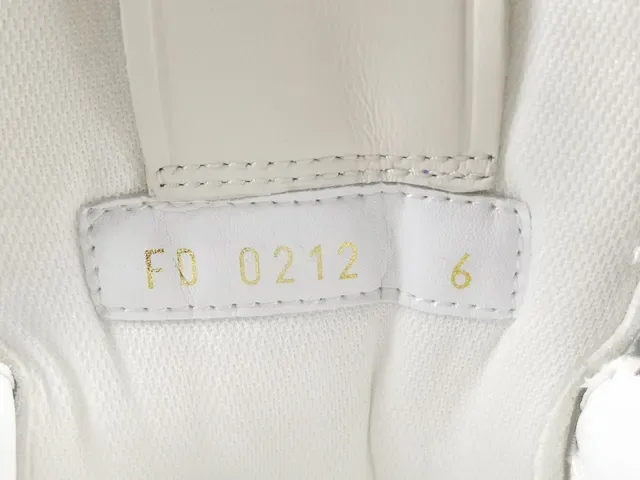 Louis Vuitton LV Trainer Bege Branco Monogram Canvas Upper Sola Chunky Multicamadas Lifestyle Sneakers 12