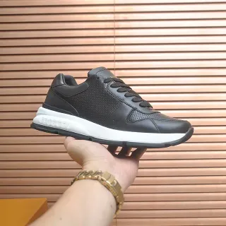 Louis Vuitton LV Trainer zapatillas lifestyle negras y blancas