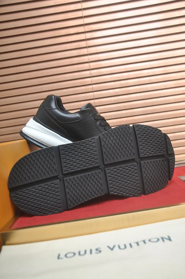 Louis Vuitton LV Trainer Black and White Lifestyle Sneakers 3