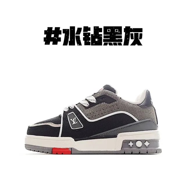 Louis Vuitton LV Trainer Noir Blanc tige en Mesh-Suede superposée plaque Monogram bride sneakers lifestyle 3
