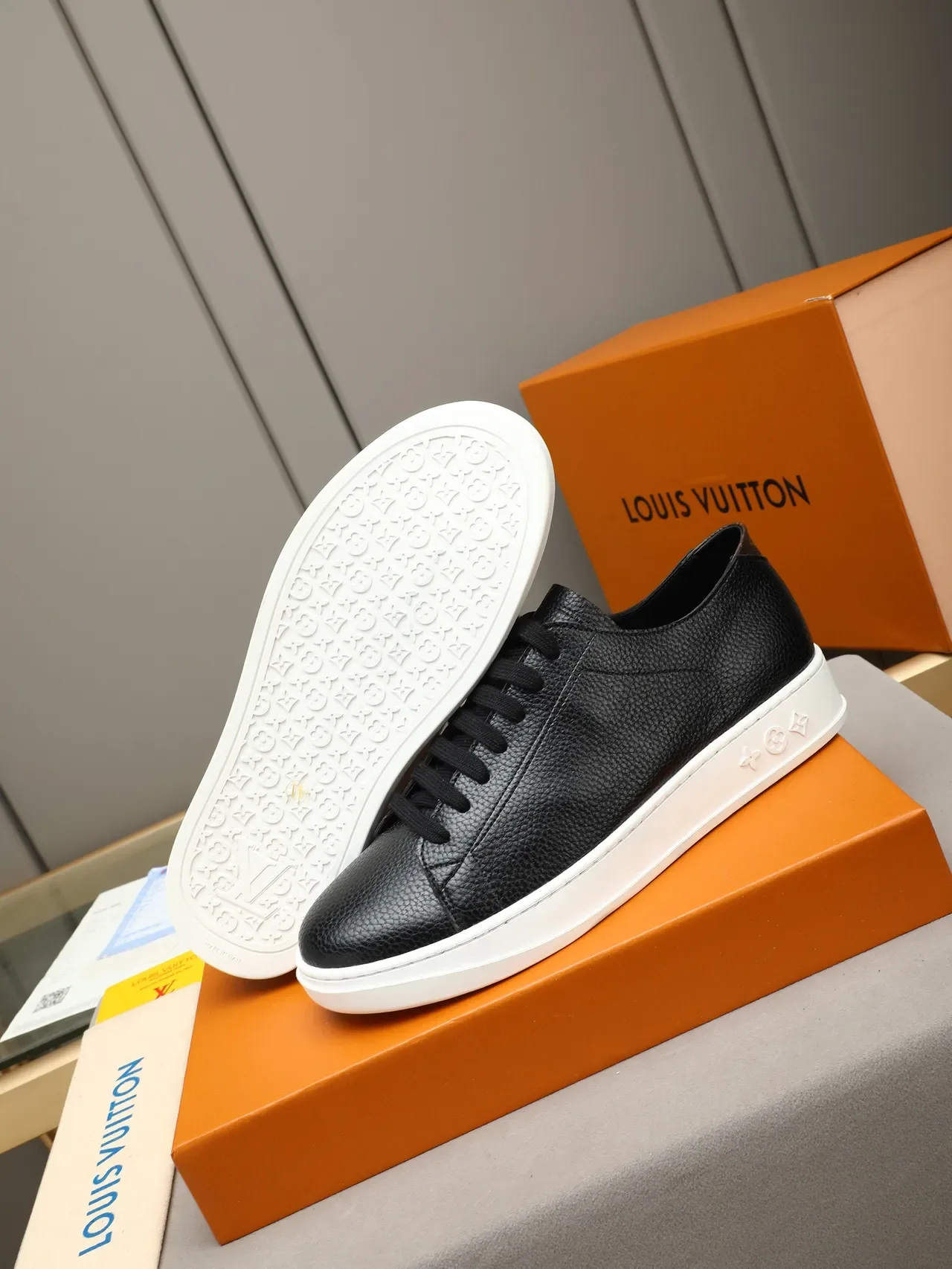 Louis Vuitton LV Trainer Black White Pebbled Leather Upper Embossed Monogram Sole Lifestyle Sneakers 4