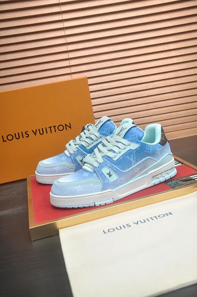 Louis Vuitton LV Trainer Chaussures Lifestyle Bleu Beige Monogram Toile Capa Superior Esculpida Suela Intermedia 4