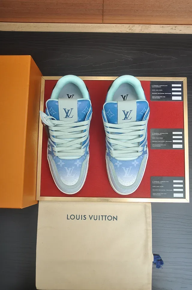 Louis Vuitton LV Trainer Chaussures Lifestyle Bleu Beige Monogram Toile Capa Superior Esculpida Suela Intermedia 5