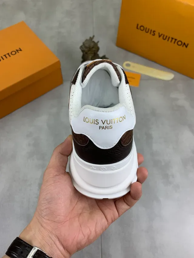 Louis Vuitton LV Marron Blanc Monogram Canvas Oversized Logo Lifestyle Sneakers 3