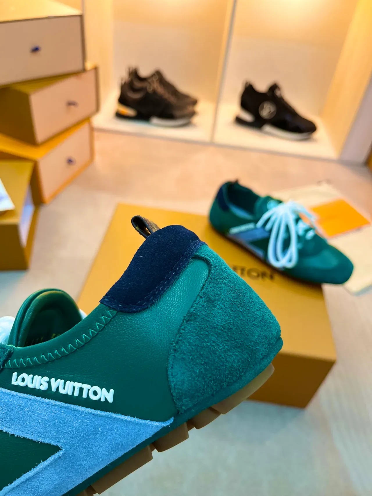 लुई विटन LV Trainer সবুজ ধূসর লো-টপ মিক্সড ম্যাটেরিয়াল লাইফস্টাইল স্নিকার্স 2