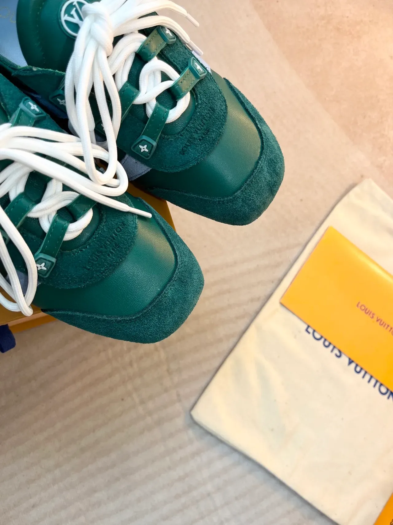 लुई विटन LV Trainer সবুজ ধূসর লো-টপ মিক্সড ম্যাটেরিয়াল লাইফস্টাইল স্নিকার্স 3