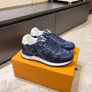 Louis Vuitton LV Trainer Tênis Azul Marinho Monogram-Embroidered Denim-Leather Hybrid Contraste Sola Branca Midsole Lifestyle Sneakers