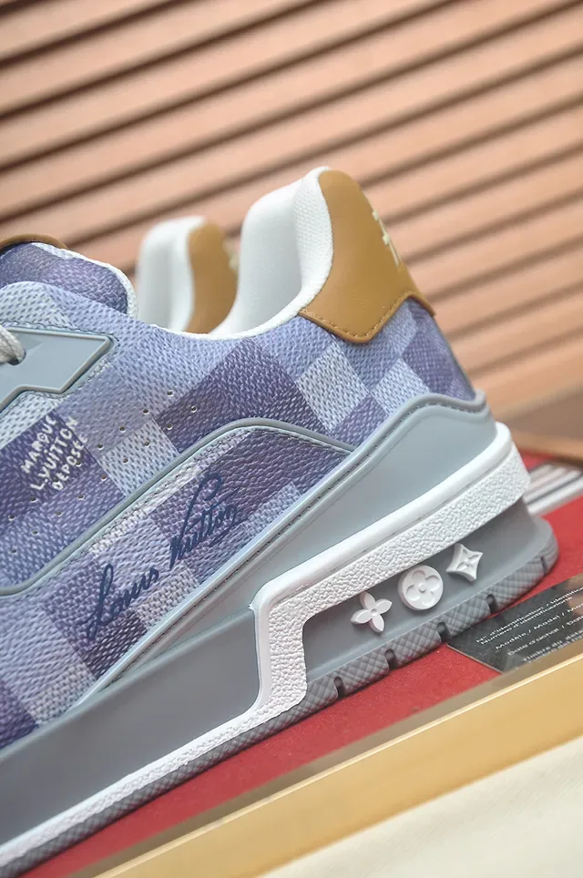 Louis Vuitton LV Trainer Morado Gris Lona Monogrammée Couche Supérieure Layered Géométrique Semelle Médiane Lifestyle Sneakers 2