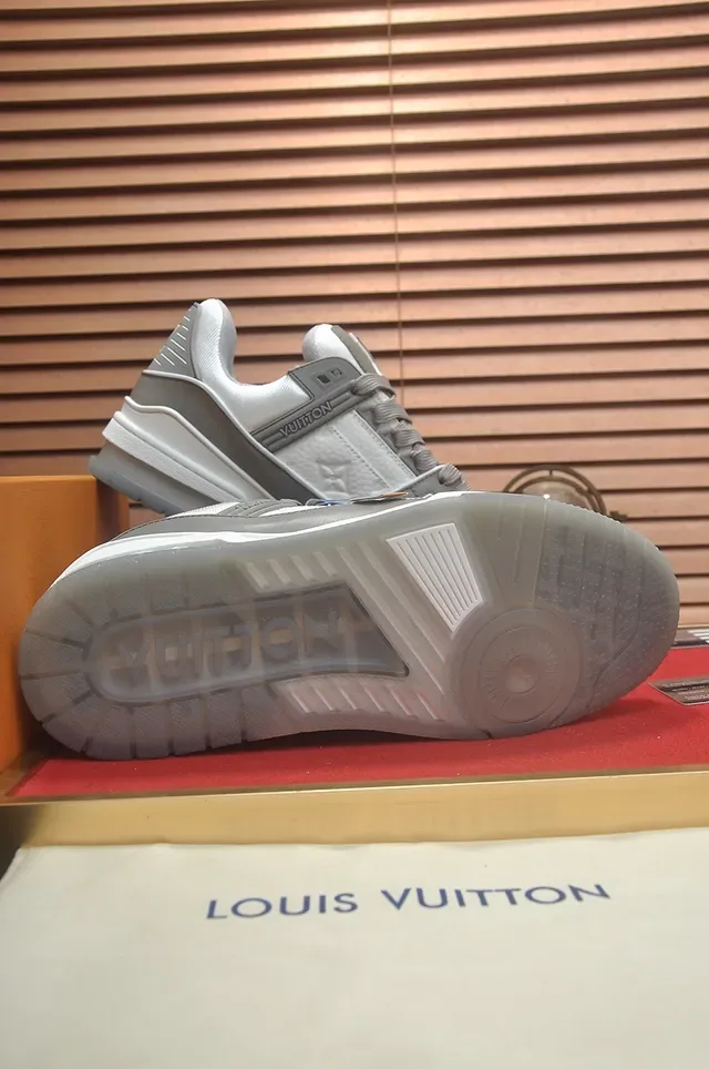 Louis Vuitton LV Trainer সাদা ধূসর চাঙ্কি লেয়ার্ড মিডসোল ডুয়াল স্ট্র্যাপ বন্ধ লাইফস্টাইল স্নিকার্স 3