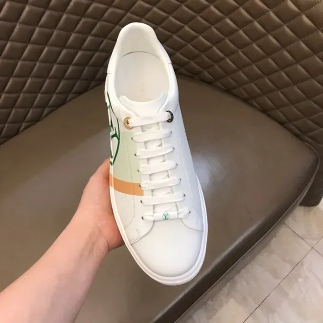 Louis Vuitton LV Trainer White Green Leather Upper Circular Monogram Lifestyle Sneakers 5