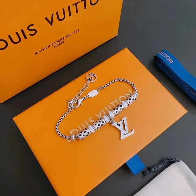 Louis Vuitton Monogram Beads Silver-Tone and White Enamel Bracelet 6