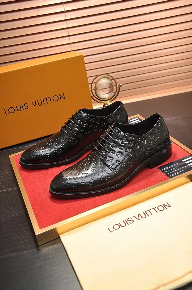 Louis Vuitton Monogram-Embossed Black Cap-Toe Oxford Shoes 4