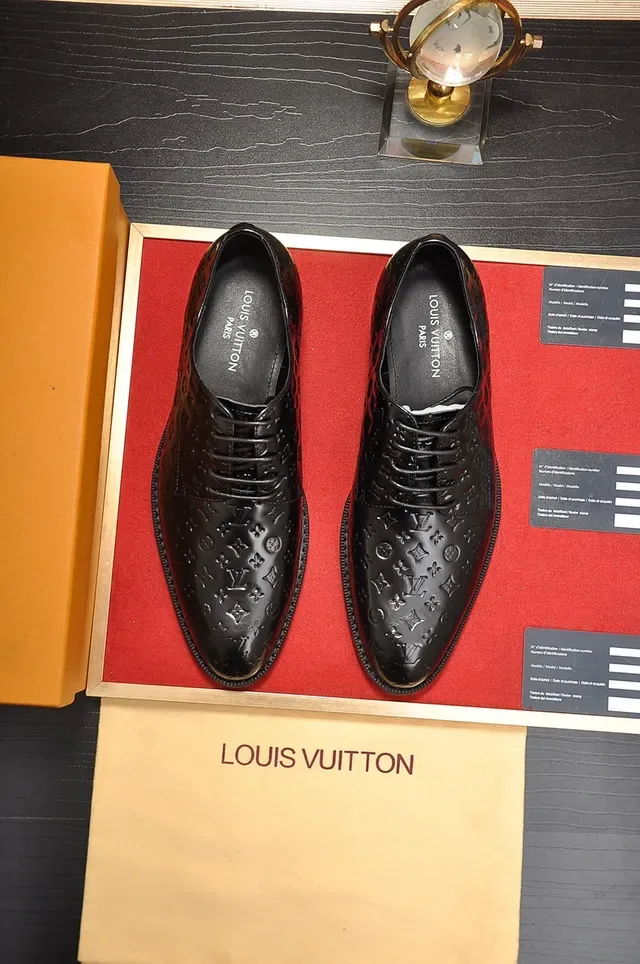 Louis Vuitton Monogram-Embossed Black Cap-Toe Oxford Shoes 5