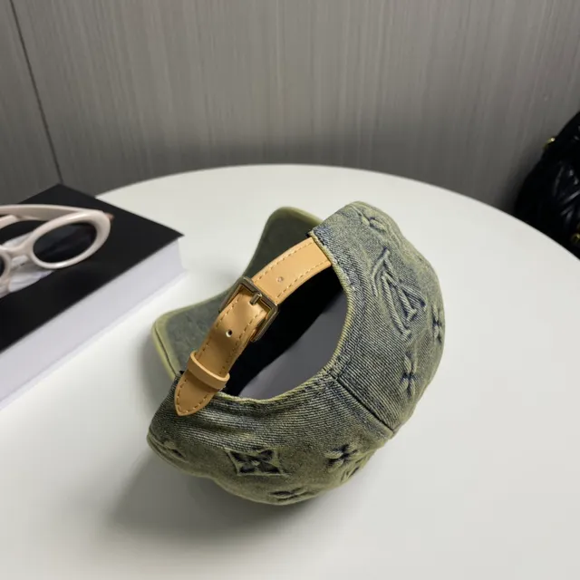 Louis Vuitton Casquette de béisbol en denim lavé olive brodée Monogram 4