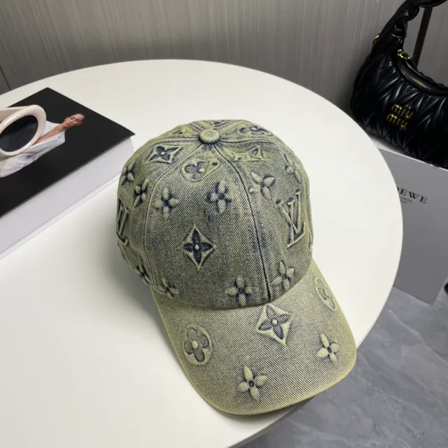Louis Vuitton Casquette de béisbol en denim lavé olive brodée Monogram 6