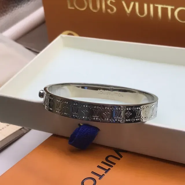 Louis Vuitton Monogram Empreinte Crystal-Embellished Hinged Bangle Bracelets 8
