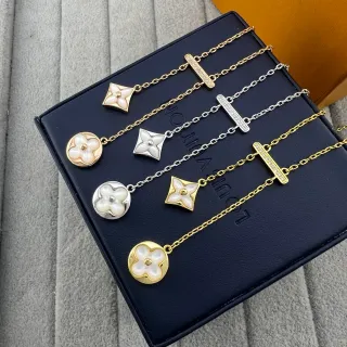 Louis Vuitton Monogram colgantes flor y T-Bar oro plata floral cuádruple rectángulo pavé collar